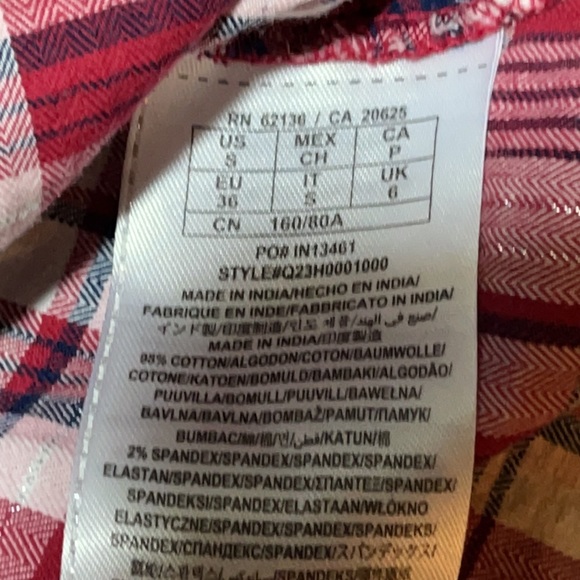 size S - Guess Cheery Cherry Plaid sparkly pretty fitted feminine classic style - Picture 7 of 16